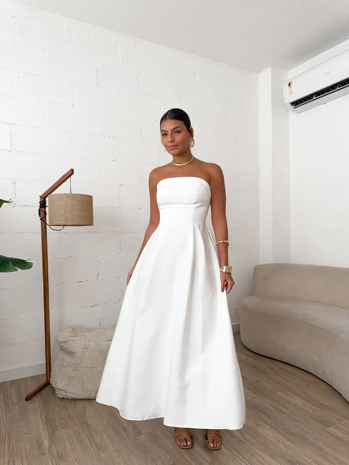 Vestido Selena – Elegância Atemporal